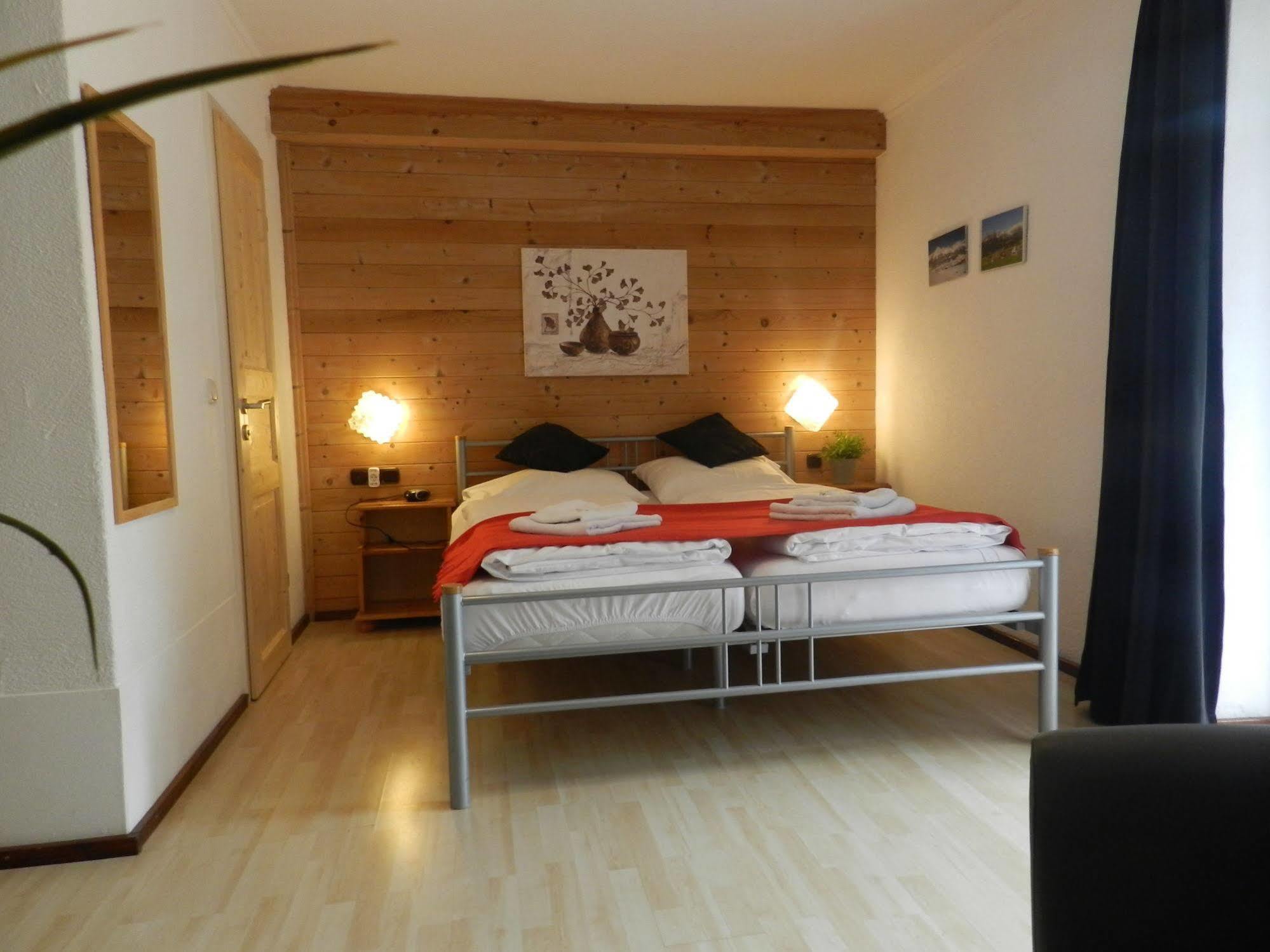Pension Und Appartements Hartkaiser Ellmau Kültér fotó