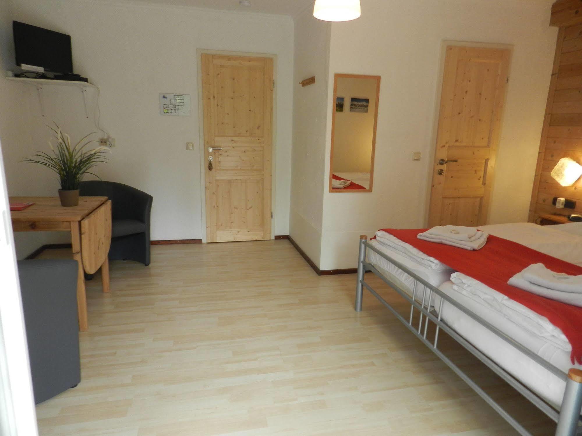 Pension Und Appartements Hartkaiser Ellmau Kültér fotó