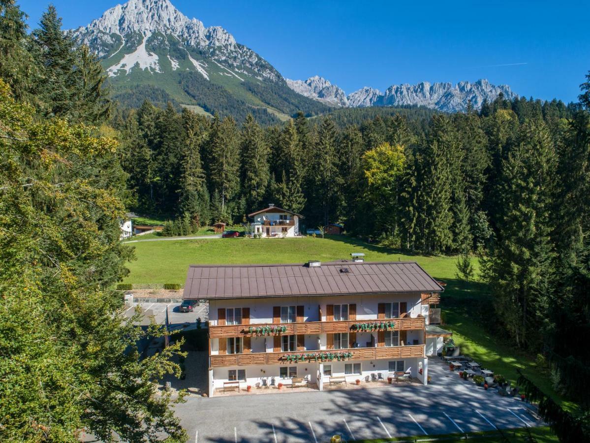 Pension Und Appartements Hartkaiser Ellmau Kültér fotó